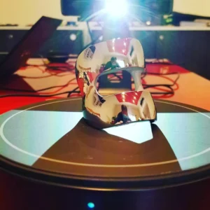 Biomedical Reverse Engineering - polished part on turntable