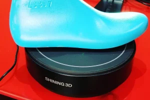 Ingeniería inversa de suelas de zapatillas - Escaneado 3D y diseño de moldes